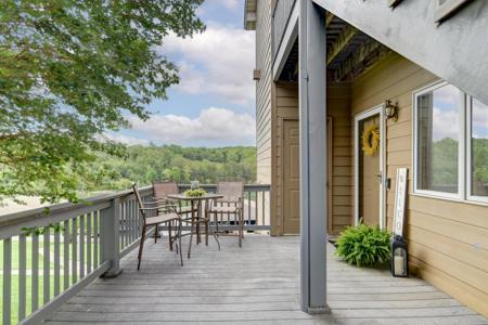 1103 Mariners WAY