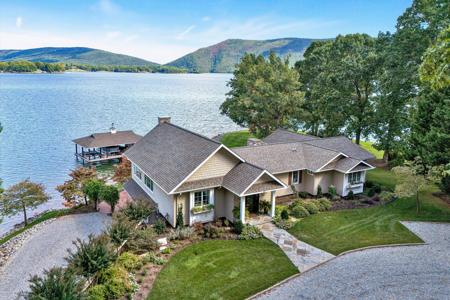 107 Arbor LN