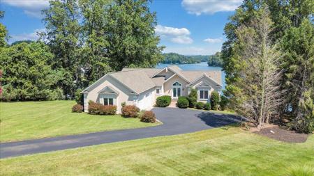 451 Sourwood DR