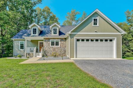109 Ridgeway CT