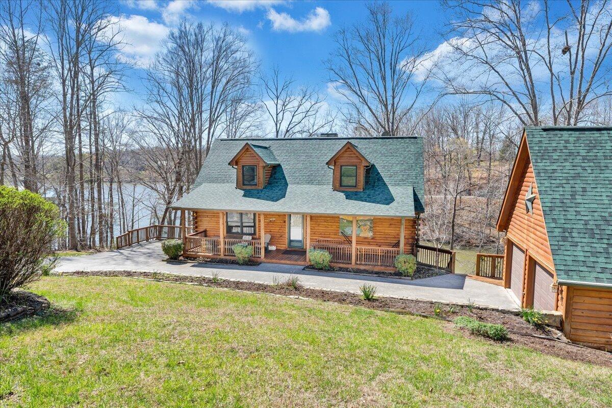Image 1: 239 Blackwater Landing Drive