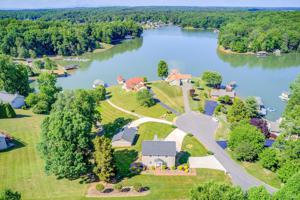 11 Meadow Wood PL