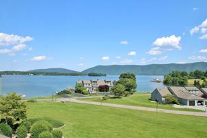 25 Clubhouse Tower CIR
