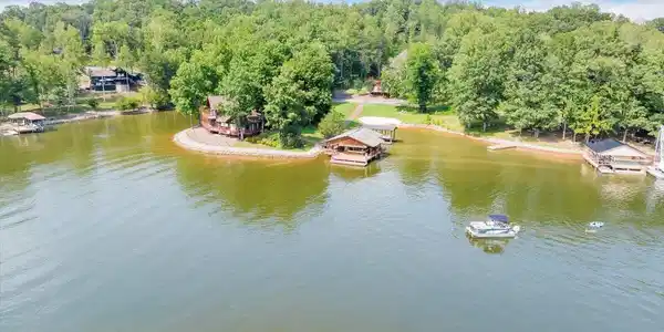 Lot 9 Red Barn LN