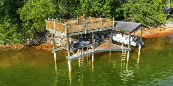 Image 2: Dock