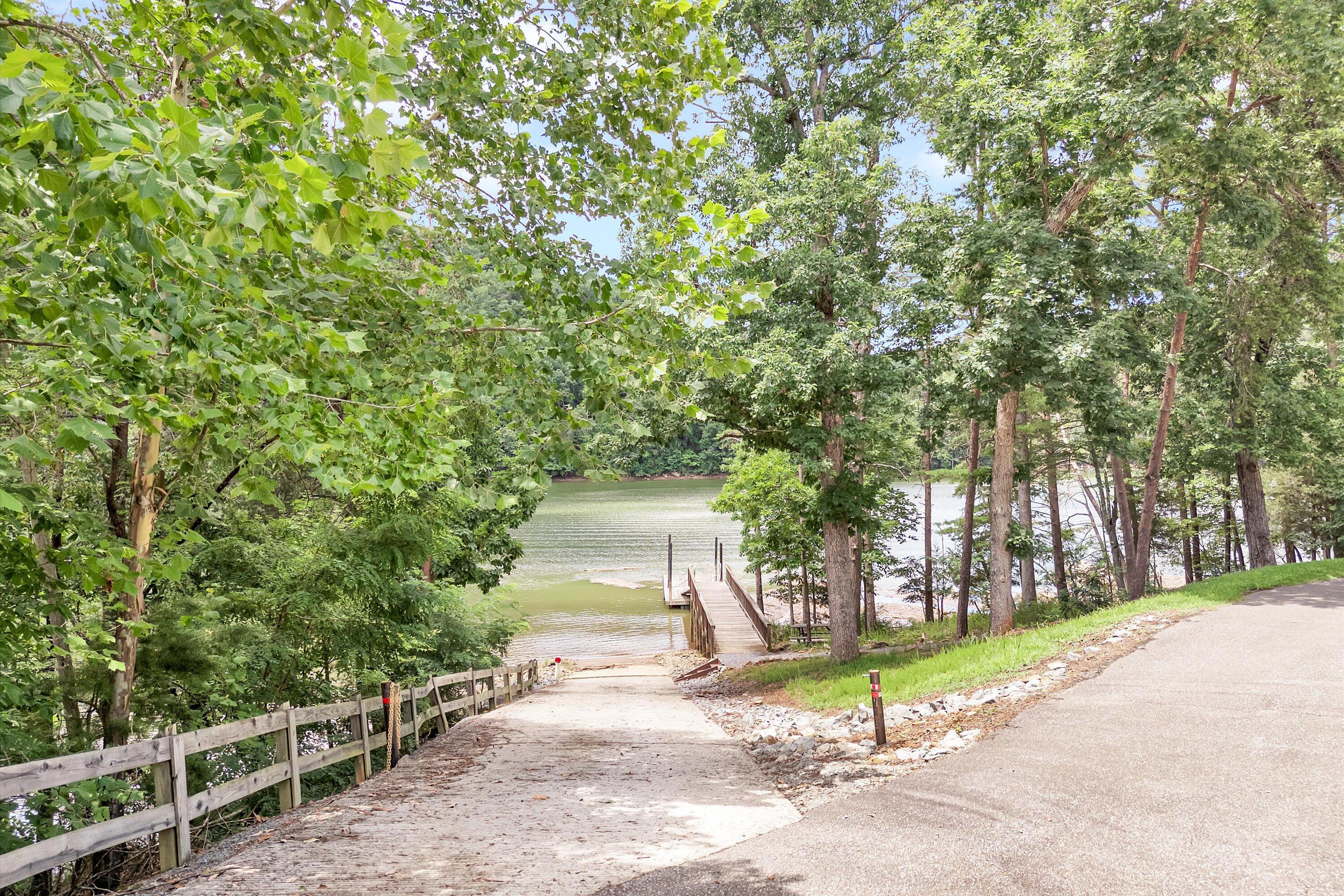 Image 3: Community Boat Ramp and Pier