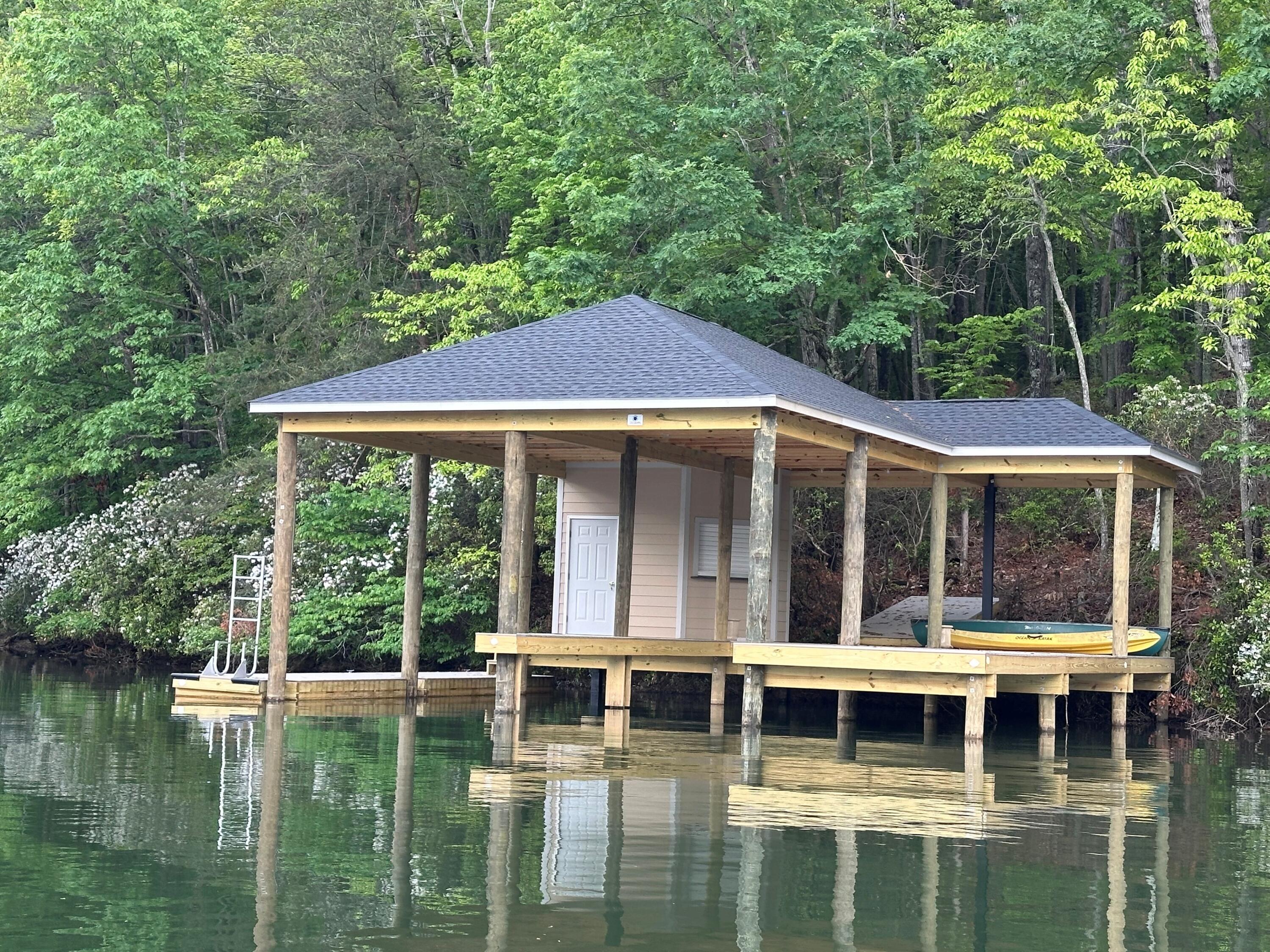 Image 1: Lot 24 Sanctuary Bay Dock