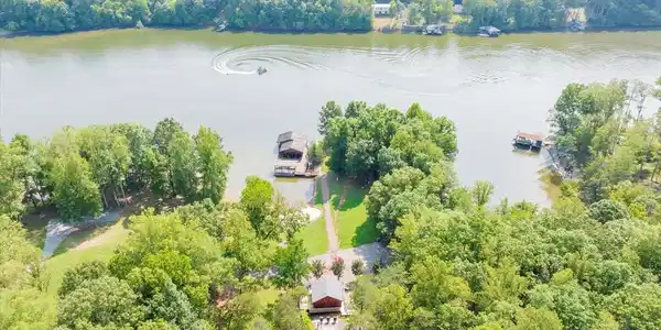 Image 2: 35-DJI_20240726180941_0038_D_MIB