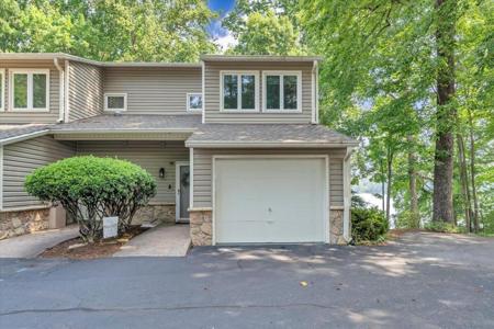 30 Windlass Pointe DR