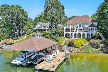 2580 Lakewood Forest RD