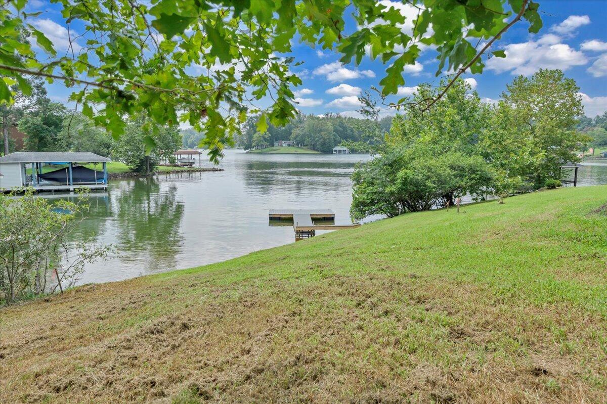 Image 2: 38-MIB08450