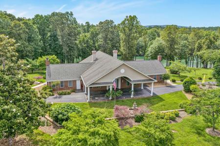 2246 Pine Ridge RD