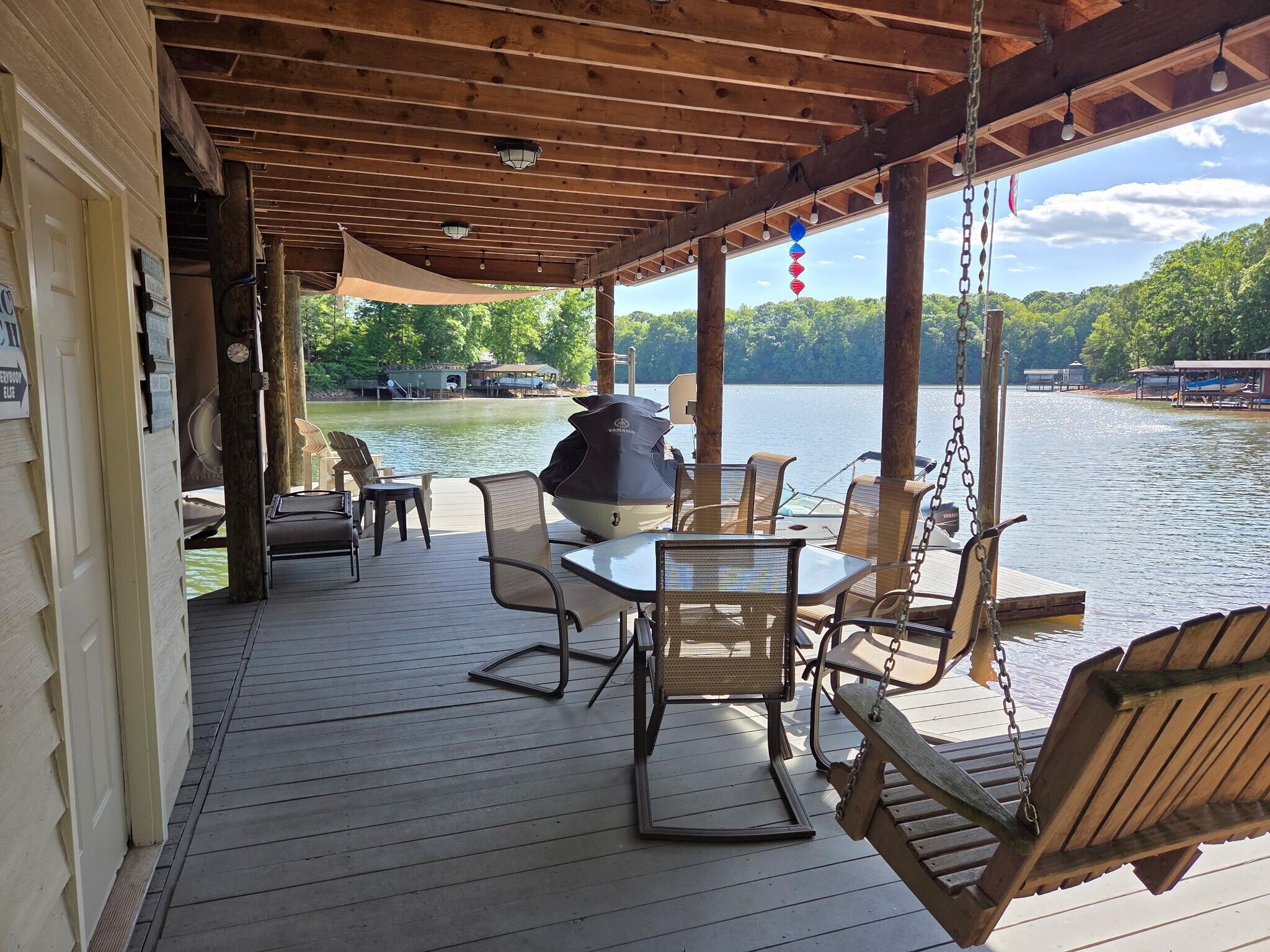 Image 4: dock best