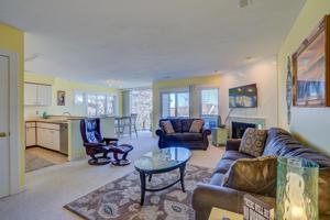 70 Clubhouse Tower CIR