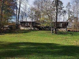 690 Northridge RD