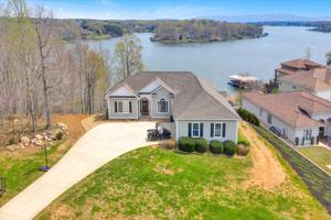 281 Blue Heron DR