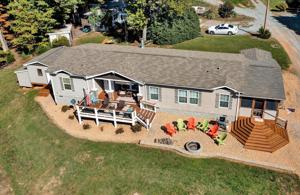 602 Lumpkin DR