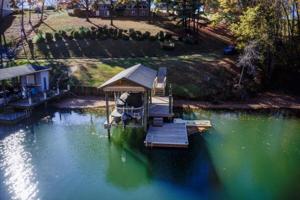 448 Lakeside RD