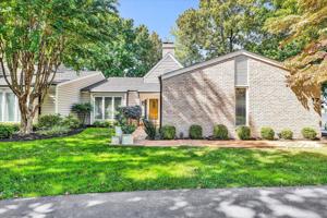 310 Island Green DR
