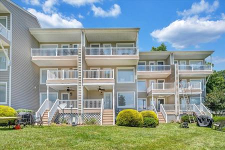 216 Blarney Stone CT