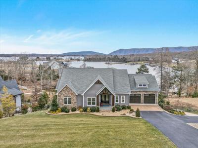 271 Compass Cove CIR