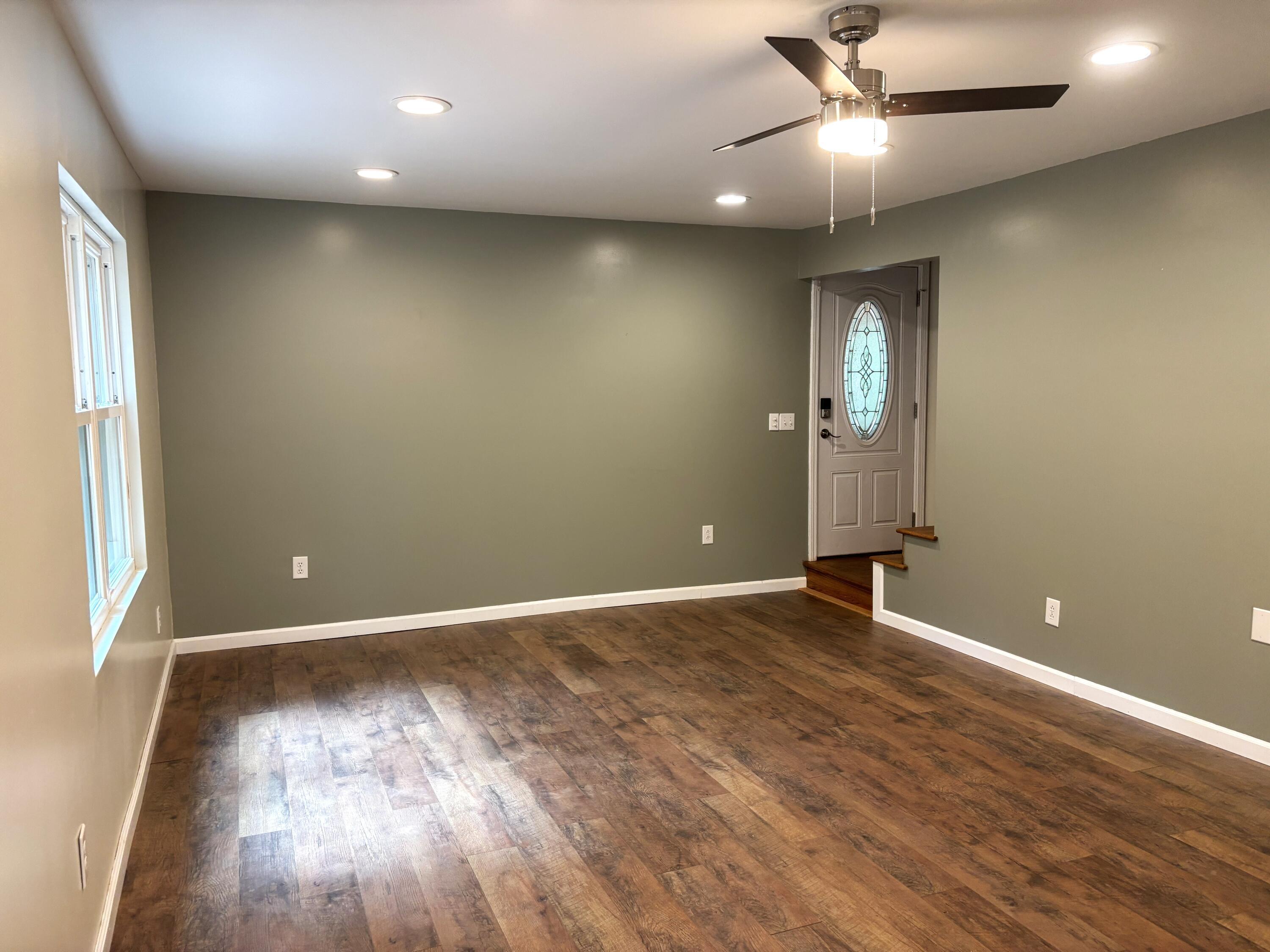 Image 4: Great Room