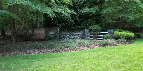 Image 2: 2