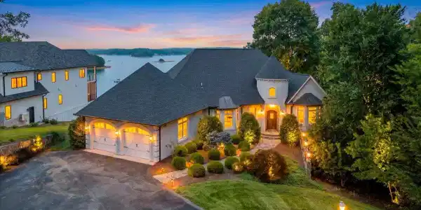 145 Lake Shore DR
