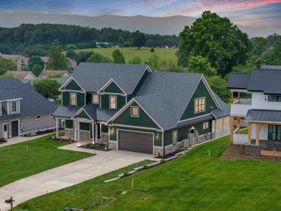1050 Westerham CT