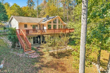 2303 Moss Meadows DR