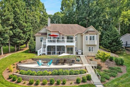 625 Winding Waters DR