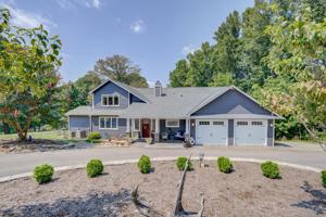 70 Arrow LN