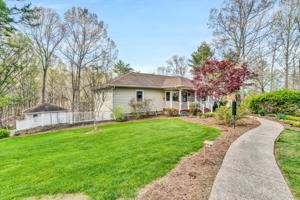 115 Hawthorn TRL
