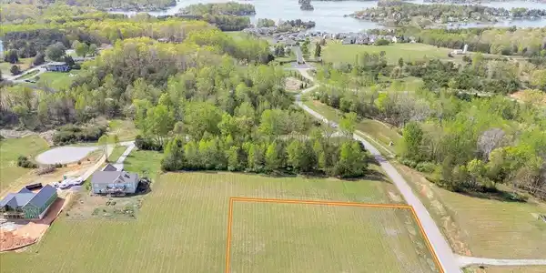 Image 2: 15-Congressional way Lot-4