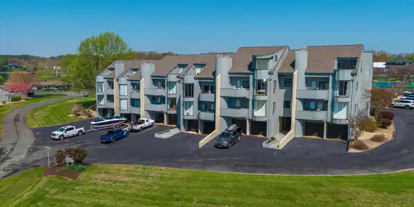25 Clubhouse Towers CIR