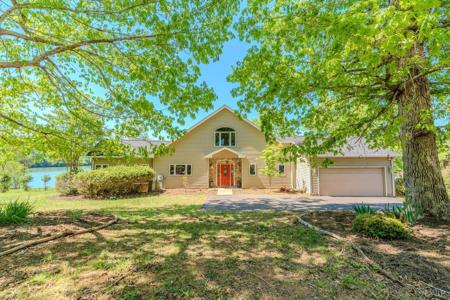 1269 Runaway Bay RD