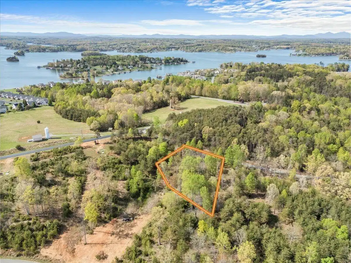 Image 1: 35-Lakestone Rd Lot-7