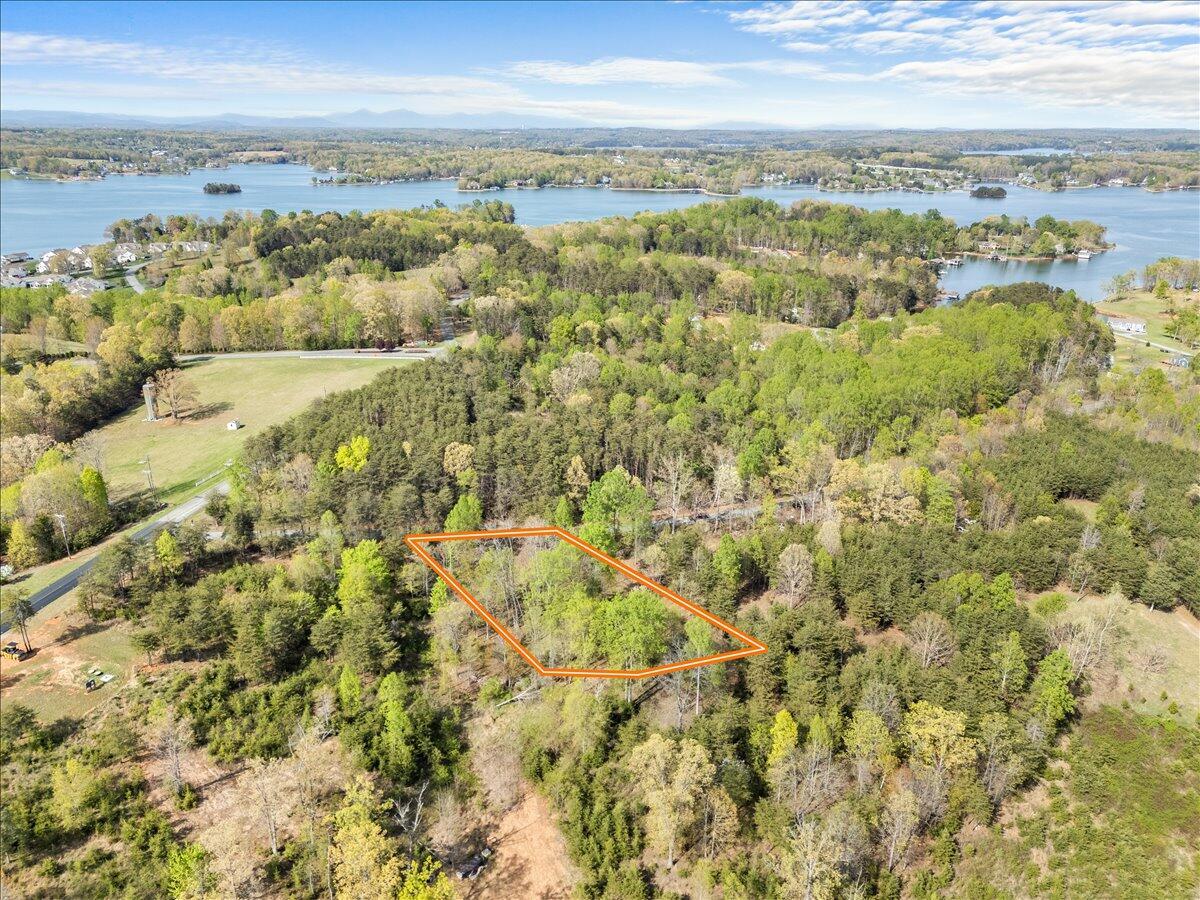 Image 2: 37-Lakestone Rd Lot-9