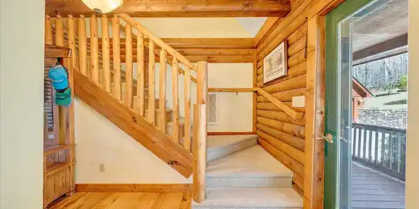 Image 4: Staircase