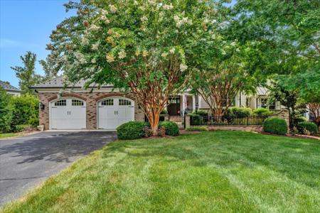 85 Grande Villa DR