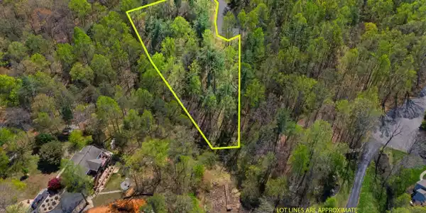 Lot 14 Hickory PL