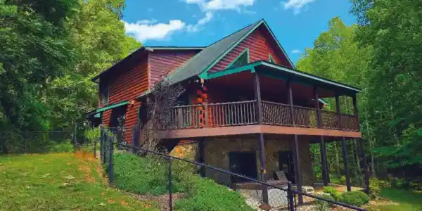 300 Crawford DR