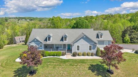 47 Camellia PL