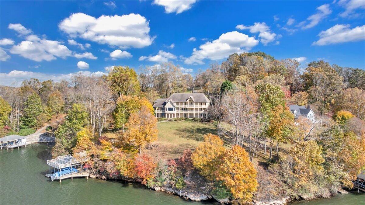 Image 4: Beautiful point lot