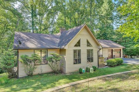 400 W Beaver Dam CT