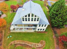 310 PELICAN DR
