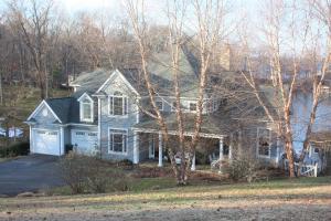 1058 Eastlake Pointe DR