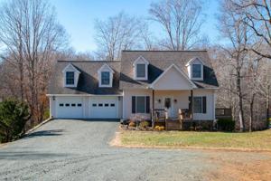 4 Grace LN