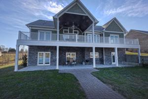 32 Hillcrest Heights DR