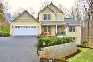 302 Heather LN